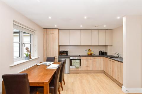 1 bedroom apartment for sale, Longhurst Avenue, Horsham, West Sussex