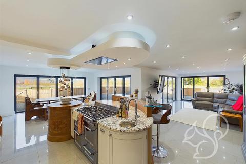 4 bedroom detached house for sale, East Mersea Road, West Mersea CO5