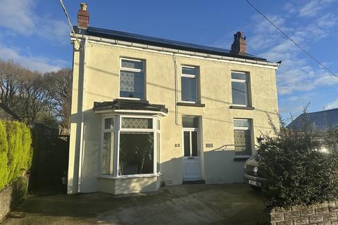 3 bedroom detached house for sale, Alltygrug Road, Ystalyfera, Ystradgynlais, Neath Port Talbot.