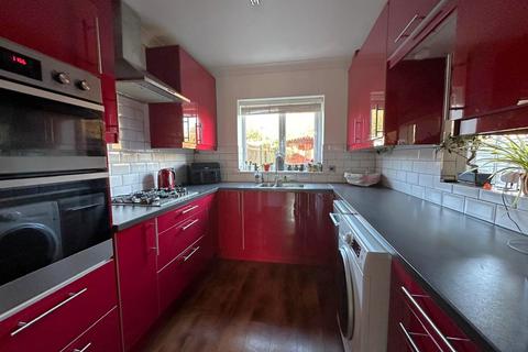 3 bedroom terraced house for sale, The Spiers, Rainham,