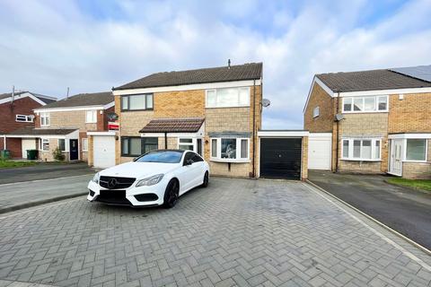 3 bedroom semi-detached house for sale, Pevensey Close, Oldbury B69