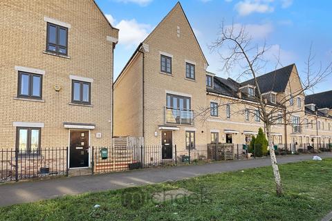 4 bedroom townhouse for sale, Roberts Road, Colchester , Colchester, CO2