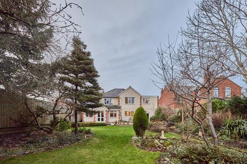 4 bedroom detached house for sale, Priesthills Road, Hinckley