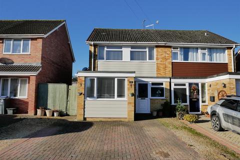 3 bedroom semi-detached house for sale, Charlieu Avenue, Calne