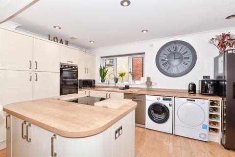 3 bedroom end of terrace house for sale, Farleigh Bridge, East Farleigh, Maidstone, Kent