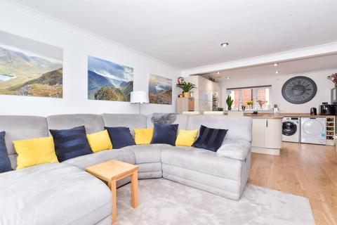 3 bedroom end of terrace house for sale, Farleigh Bridge, East Farleigh, Maidstone, Kent