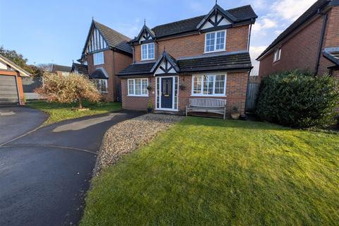 4 bedroom detached house for sale, Linden Court, Sandbach