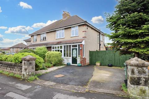 Beautiful 1930's home in central Clevedon location