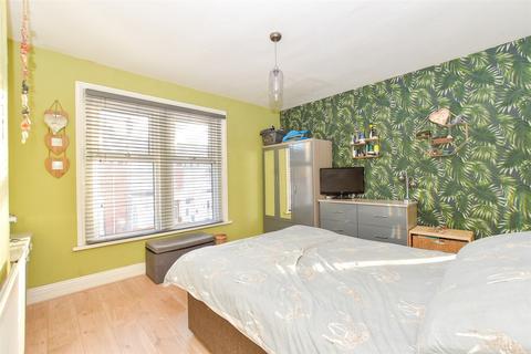 3 bedroom terraced house for sale, Folkestone Road, Baffins, Portsmouth, Hampshire