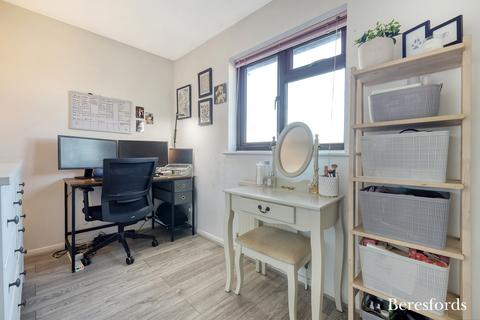 1 Benton Close, Witham, CM8 1JT