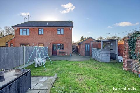 1 Benton Close, Witham, CM8 1JT