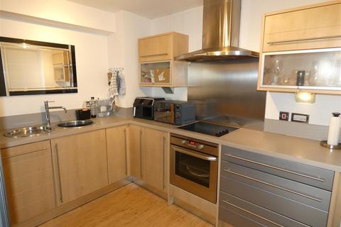 2 bedroom apartment to rent, Wharton Court, Chester