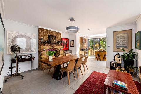 3 bedroom flat for sale, Garden Maisonette, Willoughby Road, Hampstead Village, NW3