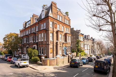 3 bedroom flat for sale, Garden Maisonette, Willoughby Road, Hampstead Village, NW3