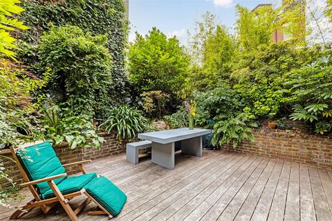 3 bedroom flat for sale, Garden Maisonette, Willoughby Road, Hampstead Village, NW3