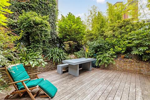 18a Willoughby Road, London, NW3 1SA