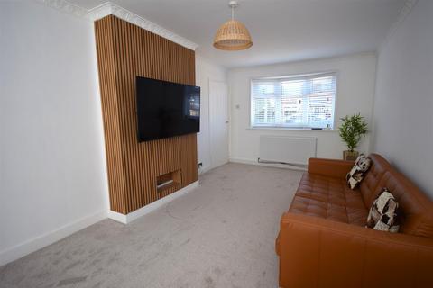 2 bedroom end of terrace house for sale, Hardy Avenue, South Shields