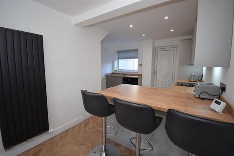 2 bedroom end of terrace house for sale, Hardy Avenue, South Shields