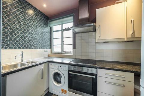 2 bedroom flat to rent, Westbourne Terrace, London W2