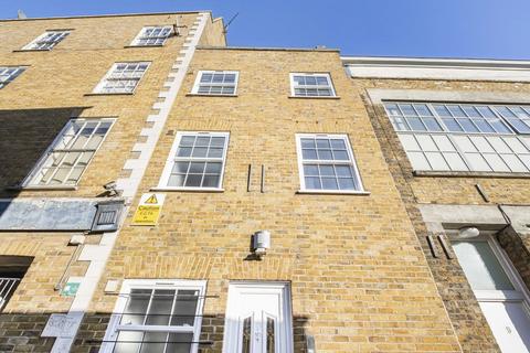 undefined, Hayfield Passage, London, E1