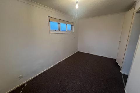 1 bedroom terraced house to rent, Two Mile Ash