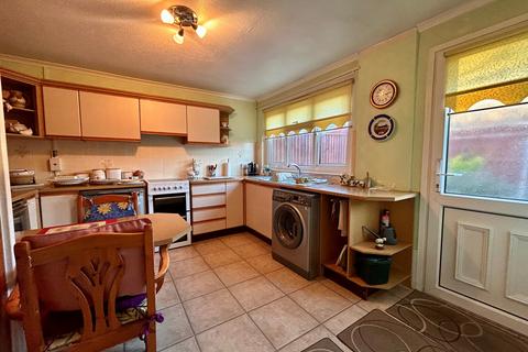 2 bedroom bungalow for sale, 8 Laburnum Grove, Didcot, OX11 8BD