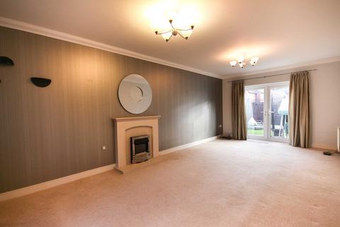 4 bedroom detached house to rent, Harrier Way, Bracknell RG12