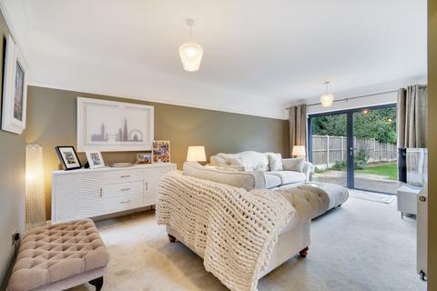 22 Widford Road, Chelmsford, CM2 9AR