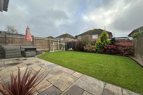 4 bedroom detached house for sale, Becconsall Gardens, Hesketh Bank, Preston