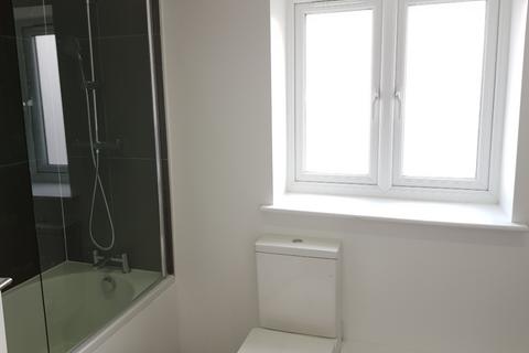 2 bedroom end of terrace house to rent, Beecroft Way, Dunstable, LU6