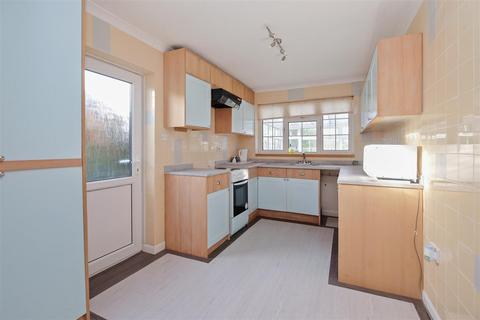 3 bedroom detached bungalow for sale, Faversham Road, Seasalter, Whitstable