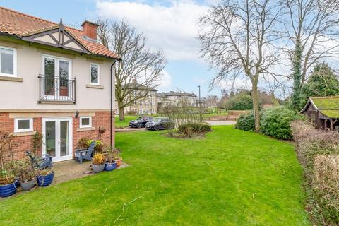 2 bedroom semi-detached house for sale, East Court, Hollins Hall, Hampsthwaite