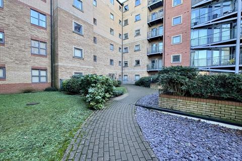 2 bedroom apartment to rent, Kentmere Drive, Lakeside, Doncaster, DN4 5FF