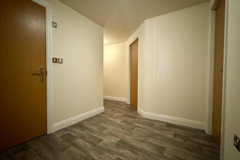 2 bedroom apartment to rent, Kentmere Drive, Lakeside, Doncaster, DN4 5FF