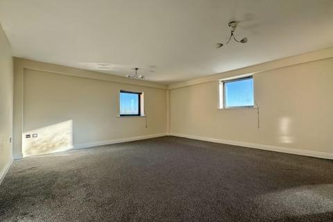 2 bedroom apartment to rent, Kentmere Drive, Lakeside, Doncaster, DN4 5FF