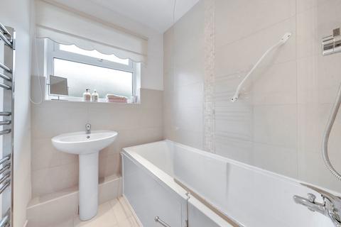 10 The Glen, Croydon, CR0 5EN