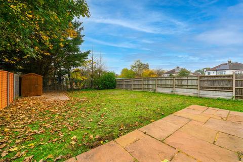 10 The Glen, Croydon, CR0 5EN