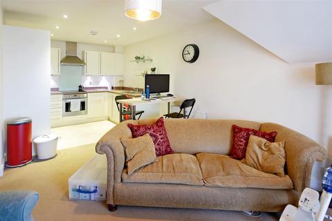 2 bedroom flat for sale, John Rennie Road, Chichester