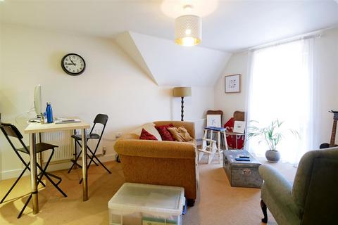 2 bedroom flat for sale, John Rennie Road, Chichester