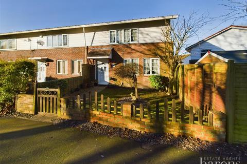 3 bedroom end of terrace house for sale, Bach Close, Basingstoke RG22