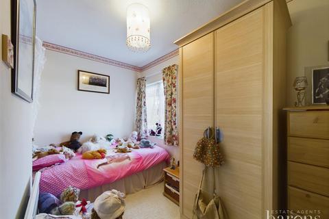80 Bach Close, Basingstoke, RG22 4JZ