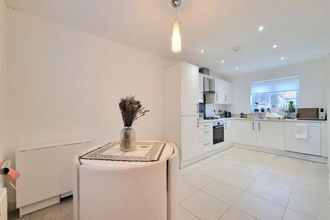 27 Dean Close, Weston, Spalding, PE12 6HG