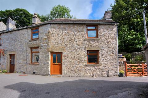 3 bedroom end of terrace house to rent, Alma Road, Tideswell