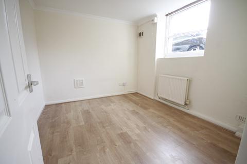 1 bedroom flat for sale, Kidbrooke Grove, London SE3