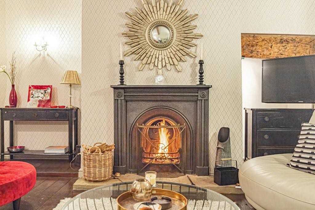 Feature Fireplace