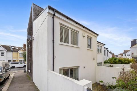 3 bedroom end of terrace house for sale, Stoneham Road, Hove BN3