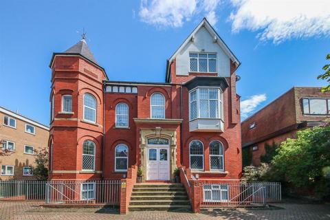 1 bedroom apartment for sale, Cambridge Road, Southport PR9