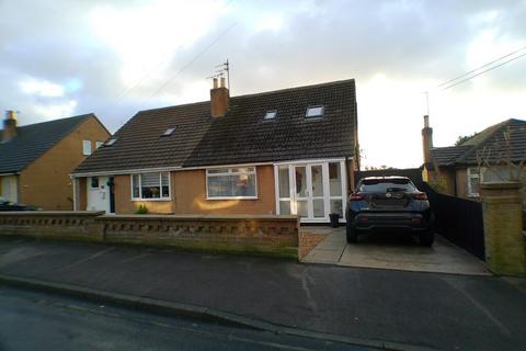 2 bedroom semi-detached bungalow for sale, Links Road, Poulton le Fylde FY6