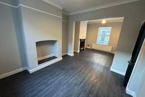 2 bedroom terraced house to rent, Arthur Street, York, YO10