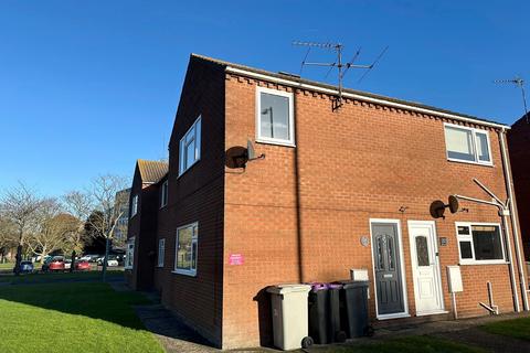 2 bedroom flat to rent, Park Avenue, Skegness PE25